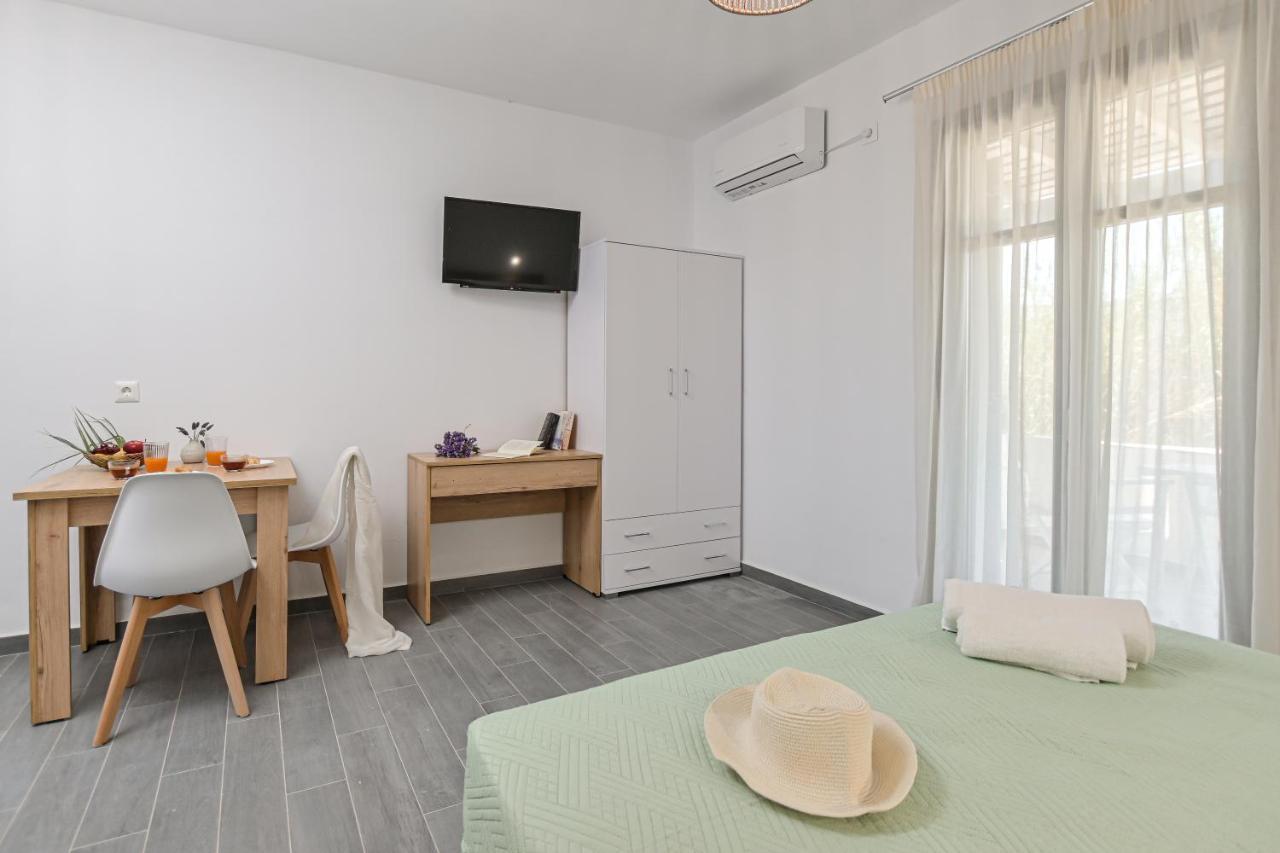 Aparthotel Vive Mare Plaka II Zewnętrze zdjęcie